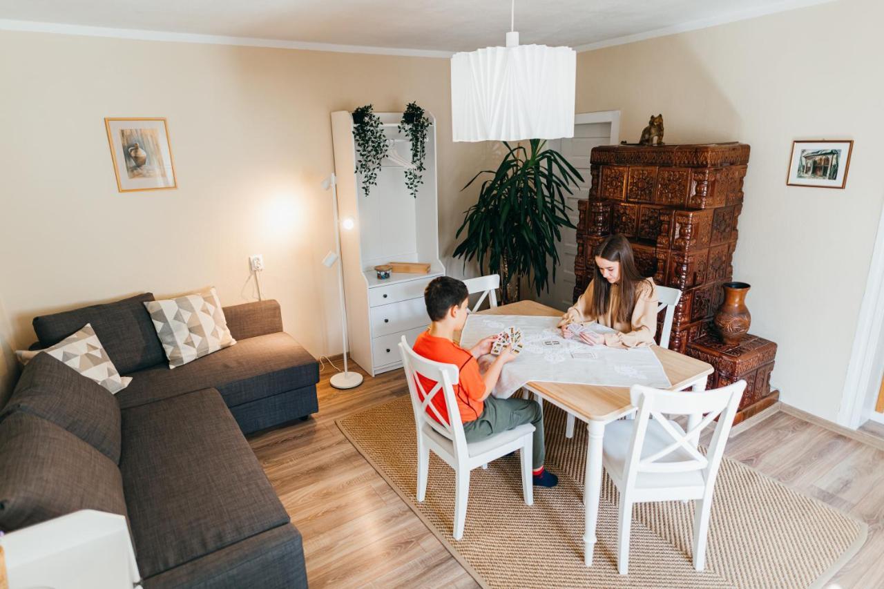 Lilibet Guesthouse - Lilibet Vendeghaz Ciumani Zewnętrze zdjęcie