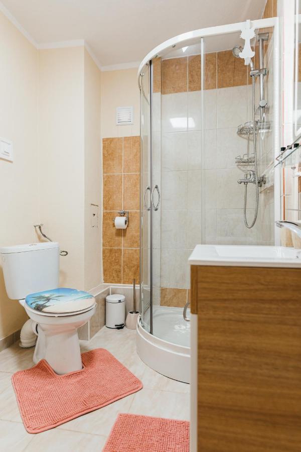 Lilibet Guesthouse - Lilibet Vendeghaz Ciumani Zewnętrze zdjęcie